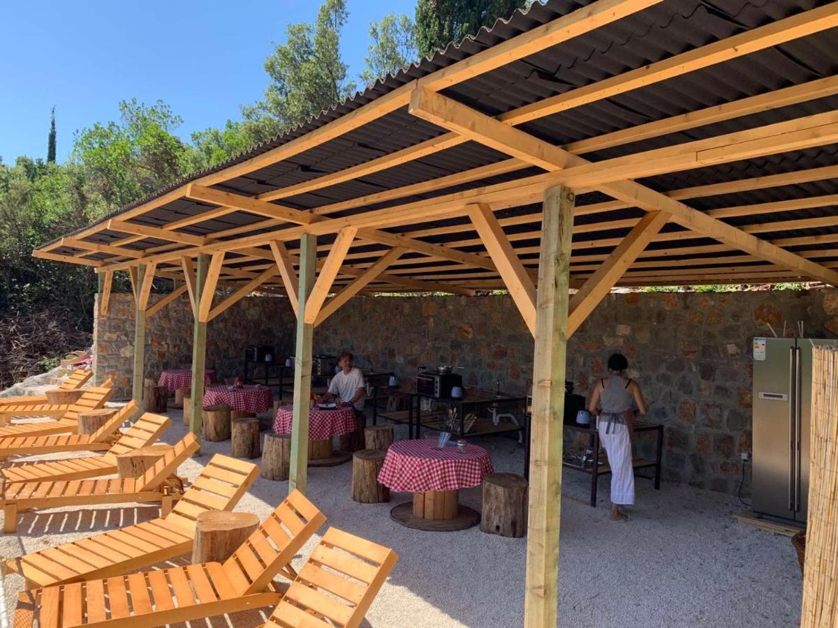 Bigova Glamping Luxury tent